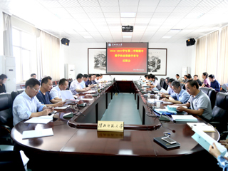 学校召开期中教学检查暨教学督导反馈会