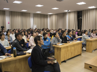 安徽大学吴怀东教授应邀来文学院讲学