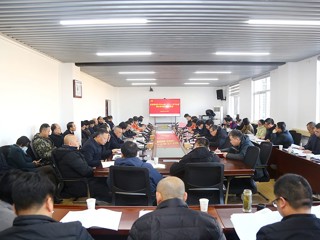 学校召开党委理论学习中心组（扩大）学习会议暨民主生活会会前专题学习会